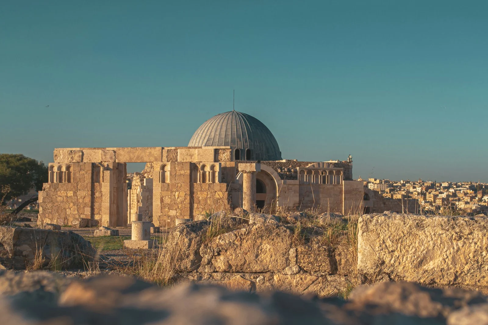 مشهد لعمّان وبيوتها المتدرجة على التلال